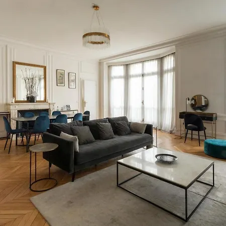 Spcaious Flat 160 M2 Next To Eiffel Tower