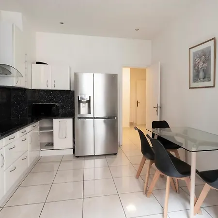Spcaious Flat 160 M2 Next To Eiffel Tower * Párizs