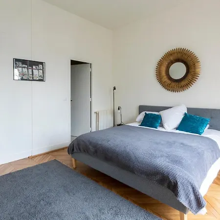 Spcaious Flat 160 M2 Next To Eiffel Tower Párizs